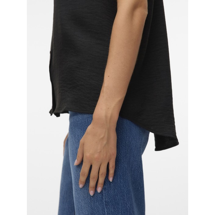 Vero Moda VMMELANEY QUEENY SS SHIRT WVN GA Black | Freewear VMMELANEY QUEENY SS SHIRT WVN GA - www.freewear.nl - Freewear