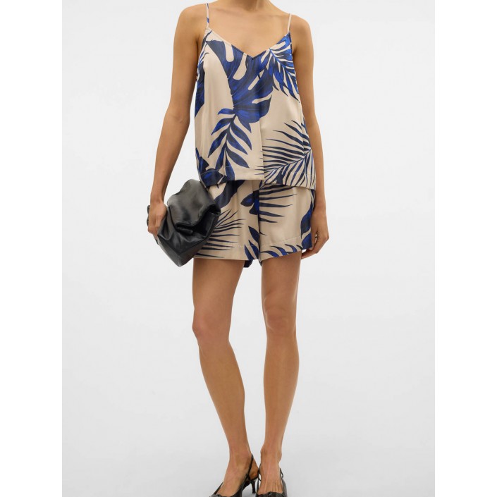 Vero Moda VMVINA HW SHORTS WVN GA Cloud Dancer/Leaf | Freewear VMVINA HW SHORTS WVN GA - www.freewear.nl - Freewear