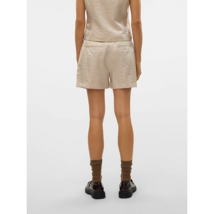 Vero Moda VMLIANA MW SHINY SHORTS Oatmeal | Freewear VMLIANA MW SHINY SHORTS - www.freewear.nl - Freewear