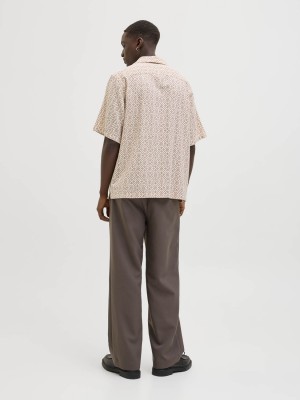 JACK%JONES PREMIUM JPRBLUVINCENT PRINT RESORT S/S SHIR: Oatmeal/RELAXED FIT | Freewear JPRBLUVINCENT PRINT RESORT S/S SHIR: - www.freewear.nl - Freewear