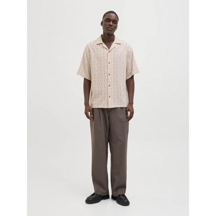 JACK%JONES PREMIUM JPRBLUVINCENT PRINT RESORT S/S SHIR: Oatmeal/RELAXED FIT | Freewear JPRBLUVINCENT PRINT RESORT S/S SHIR: - www.freewear.nl - Freewear