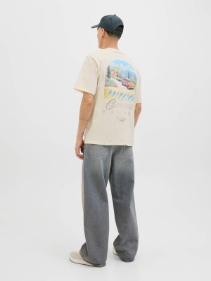 JACK&JONES ORIGINALS JORALMERIA WORLD TEE SS CREW NECK Antique White | Freewear JORALMERIA WORLD TEE SS CREW NECK - www.freewear.nl - Freewear