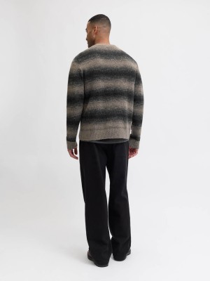 JACK%JONES PREMIUM JPRBLUTYLER KNIT STRIPED CREW NECK Crocodile | Freewear JPRBLUTYLER KNIT STRIPED CREW NECK - www.freewear.nl - Freewear