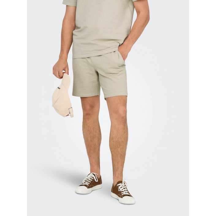 ONLY&SONS ONSKIAN LIFE REG SEERSUCKER SHORTS : Silver Lining | Freewear ONSKIAN LIFE REG SEERSUCKER SHORTS : - www.freewear.nl - Freewear