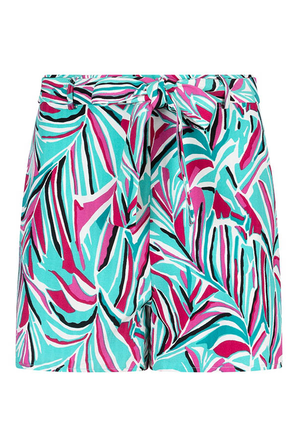 Lofty Manner Short Emely