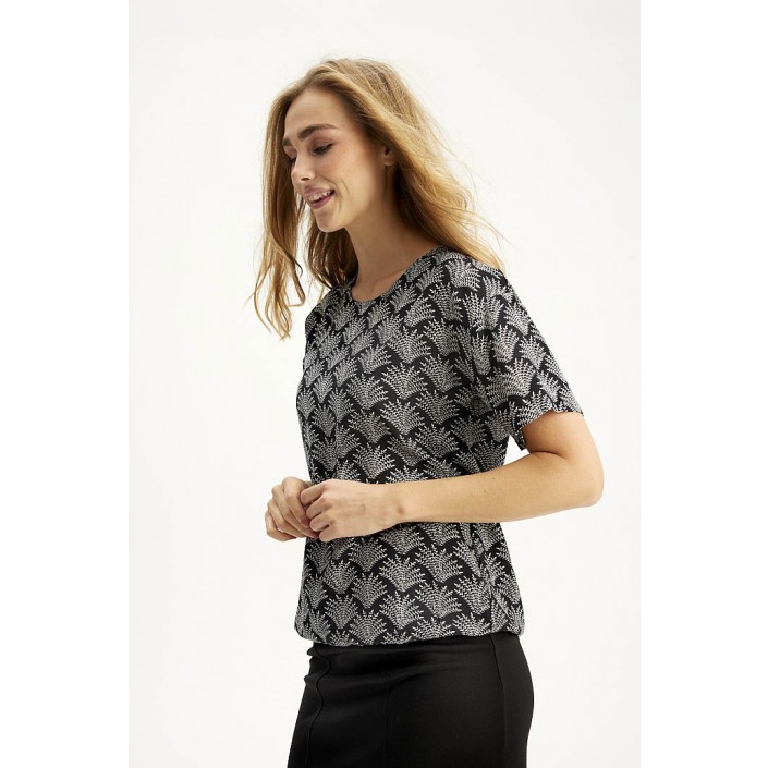 Ze-Ze Blouse Relly l/s print zwart | Freewear Blouse Relly l/s print - www.freewear.nl - Freewear