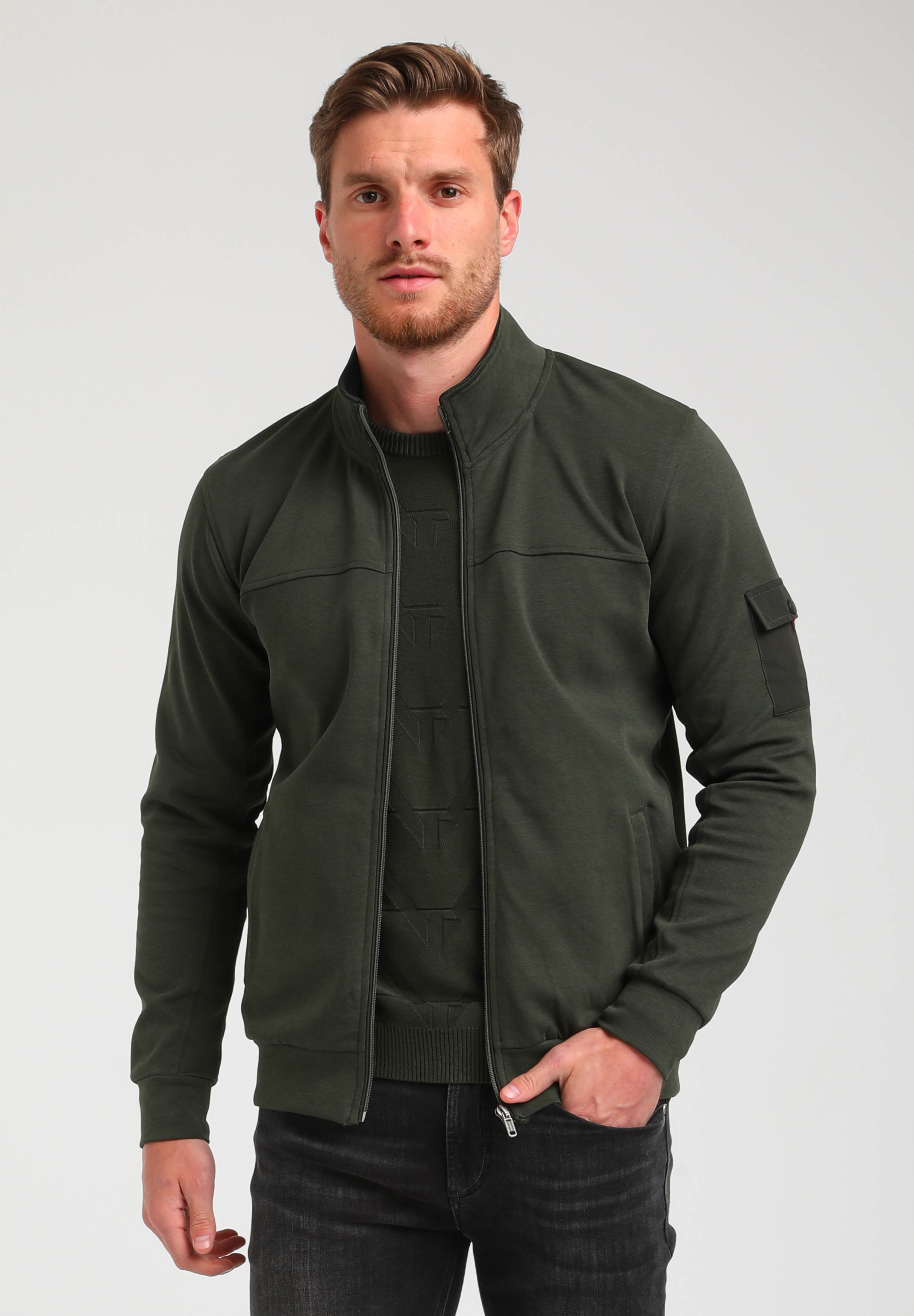 Multi Brands Vest