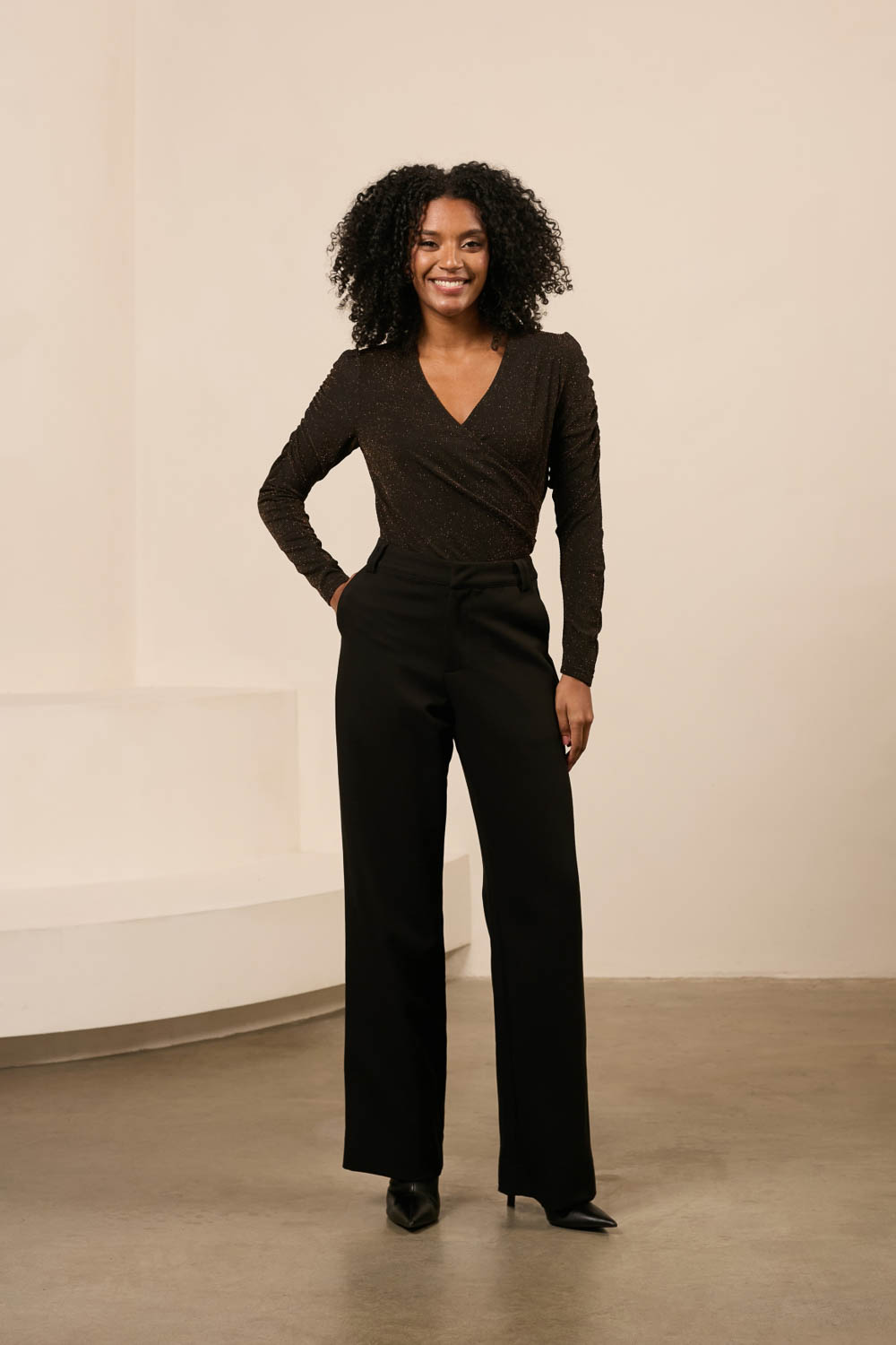 Lofty Manner Body Everly