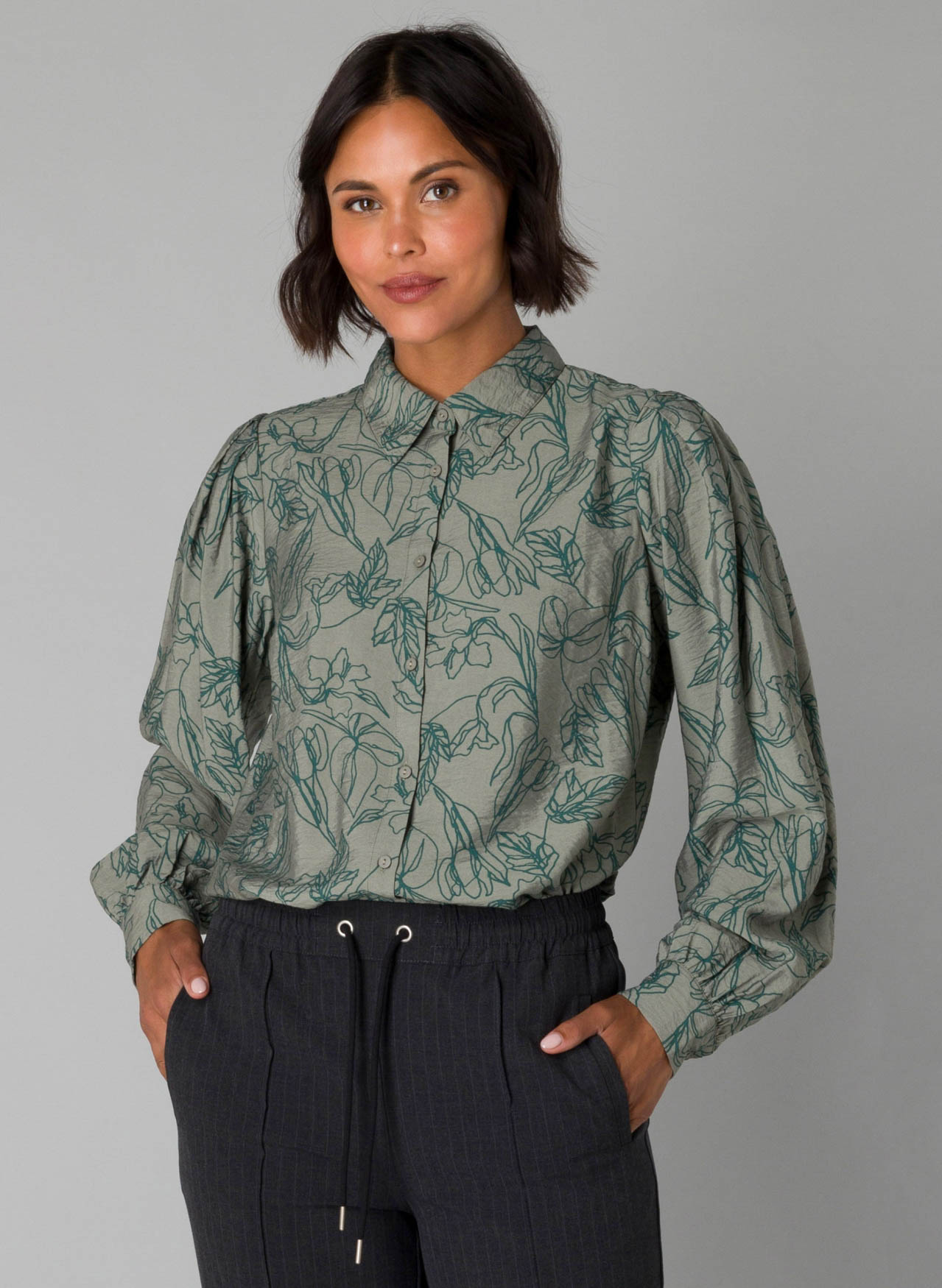 YEST Oete Tops - Greyed Army/Dark Pin - maat 48