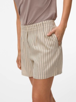 Vero Moda VMJESMILO HW SHORTS WVN GA NOOS Silver Lining/Anja Obsidian | Freewear VMJESMILO HW SHORTS WVN GA NOOS - www.freewear.nl - Freewear