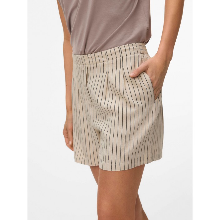 Vero Moda VMJESMILO HW SHORTS WVN GA NOOS Silver Lining/Anja Obsidian | Freewear VMJESMILO HW SHORTS WVN GA NOOS - www.freewear.nl - Freewear