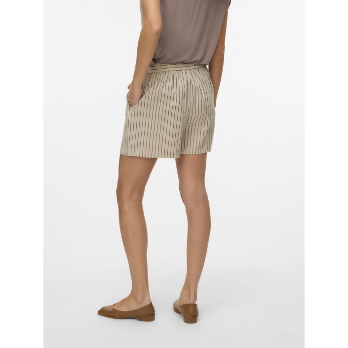 Vero Moda VMJESMILO HW SHORTS WVN GA NOOS Silver Lining/Anja Obsidian | Freewear VMJESMILO HW SHORTS WVN GA NOOS - www.freewear.nl - Freewear