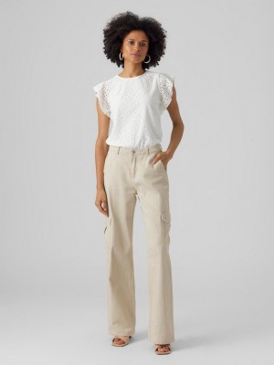 Vero Moda VMTASSA SL FRILL TOP NOOS Snow White | Freewear VMTASSA SL FRILL TOP NOOS - www.freewear.nl - Freewear