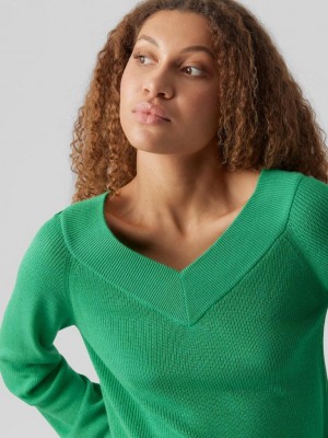 Vero Moda VMNEWLEXSUN LS DOUBLE V-NCK BLOU GA: Bright Green | Freewear VMNEWLEXSUN LS DOUBLE V-NCK BLOU GA: - www.freewear.nl - Freewear