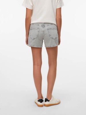 Vero Moda VMTESS MR SHORT DNM SHORTS MIX GA N: Light Grey Denim/RA207 | Freewear VMTESS MR SHORT DNM SHORTS MIX GA N: - www.freewear.nl - Freewear