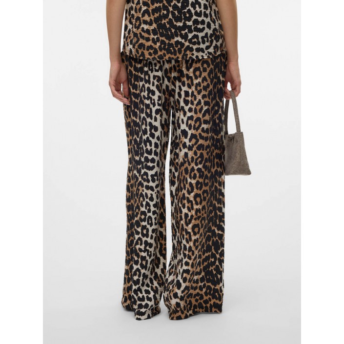 Vero Moda VMJOSIE HW WIDE PANT WVN GA Egret/Leo | Freewear VMJOSIE HW WIDE PANT WVN GA - www.freewear.nl - Freewear