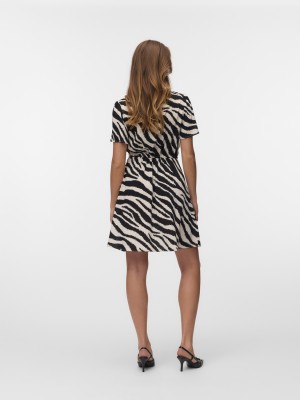 Vero Moda VMEASY JOY SS SHORT DRESS WVN GA Birch/Zebra | Freewear VMEASY JOY SS SHORT DRESS WVN GA - www.freewear.nl - Freewear