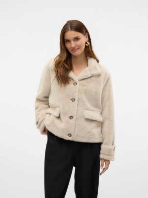 Vero Moda VMSONJAEVA SHORT JACKET GA BOO Oatmeal | Freewear VMSONJAEVA SHORT JACKET GA BOO - www.freewear.nl - Freewear