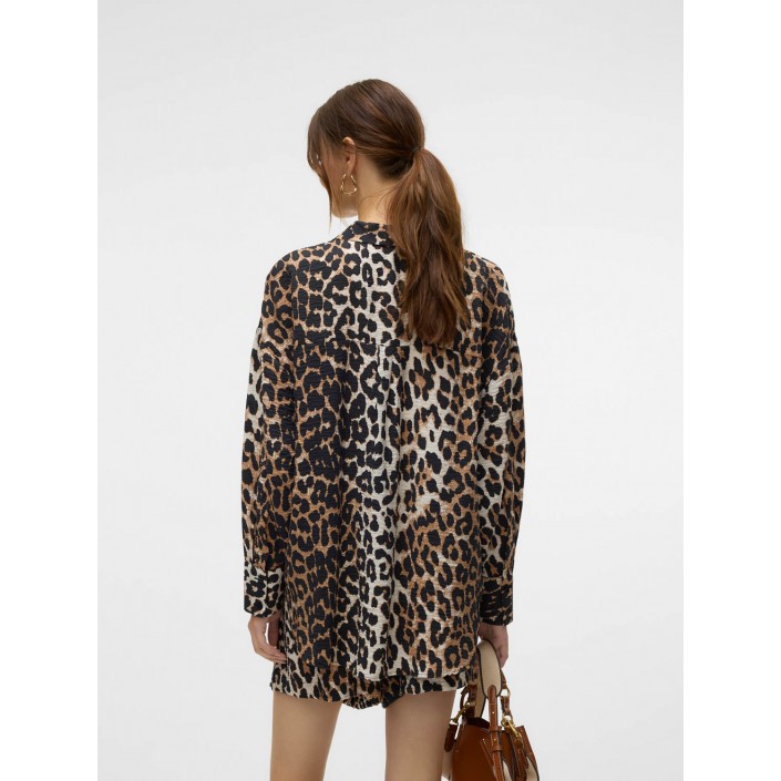 Vero Moda VMJOSIE LS OVERSIZE SHIRT WVN GA Egret/Leo | Freewear VMJOSIE LS OVERSIZE SHIRT WVN GA - www.freewear.nl - Freewear