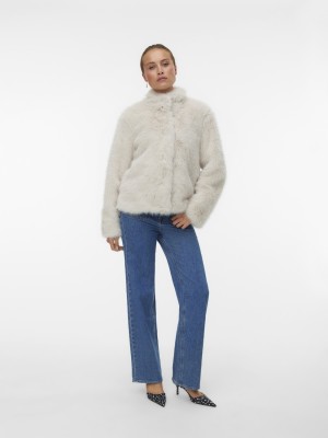 Vero Moda VMMONROE SHORT JACKET NOOS Oatmeal | Freewear VMMONROE SHORT JACKET NOOS - www.freewear.nl - Freewear