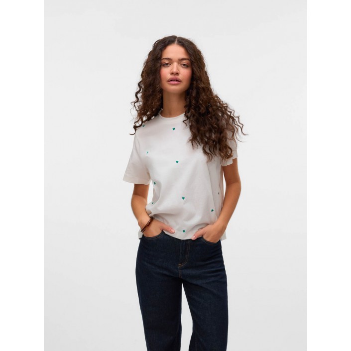 Vero Moda VMSOLVEI METTE SS TOP BOX JRS SPE G: Snow White/HEARTS | Freewear VMSOLVEI METTE SS TOP BOX JRS SPE G: - www.freewear.nl - Freewear