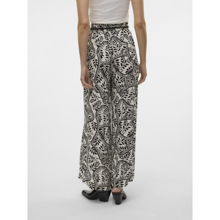 Vero Moda VMBALI HW WIDE PANTS WVN BTQ GA Cloud Dancer/BALI | Freewear VMBALI HW WIDE PANTS WVN BTQ GA - www.freewear.nl - Freewear