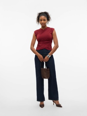 Vero Moda VMDAISY SL V-NECK TOP JRS GA Syrah | Freewear VMDAISY SL V-NECK TOP JRS GA - www.freewear.nl - Freewear