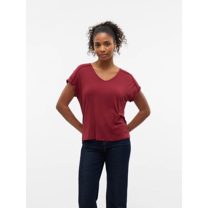 Vero Moda VMVANESSA SS V-NECK TOP JRS GA Syrah | Freewear VMVANESSA SS V-NECK TOP JRS GA - www.freewear.nl - Freewear