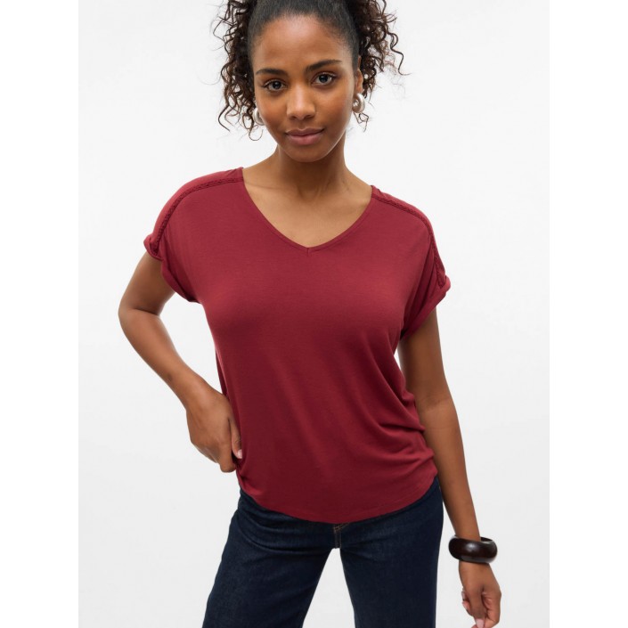 Vero Moda VMVANESSA SS V-NECK TOP JRS GA Syrah | Freewear VMVANESSA SS V-NECK TOP JRS GA - www.freewear.nl - Freewear