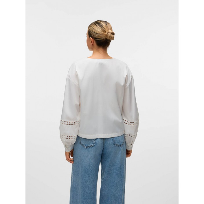 Vero Moda VMJANNI TAPE LS V-NECK TOP WVN GA L: Snow White | Freewear VMJANNI TAPE LS V-NECK TOP WVN GA L: - www.freewear.nl - Freewear