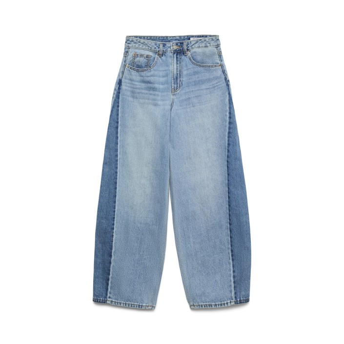 Vero Moda VMZELDA HR BAREEL TWO TONED DNM JEA: Medium Blue Denim | Freewear VMZELDA HR BAREEL TWO TONED DNM JEA: - www.freewear.nl - Freewear