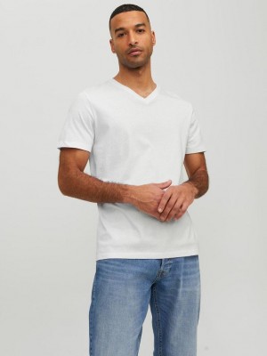 Jack & Jones:JACK&JONES ESSENTIALS JJEORGANIC BASIC TEE SS V-NECK NOOS White | Freewear JJEORGANIC BASIC TEE SS V-NECK NOOS - www.freewear.nl - Freewear