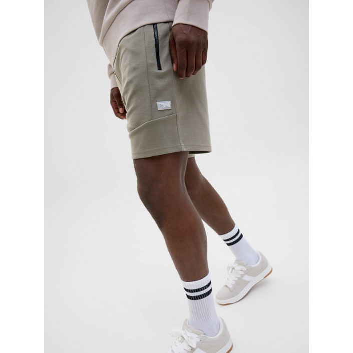 JACK&JONES INTELLIGENCE JJIAIR SWEAT SHORTS NB STS Smokey Olive | Freewear JJIAIR SWEAT SHORTS NB STS - www.freewear.nl - Freewear