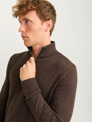 Jack & Jones:JACK&JONES ESSENTIALS JJEEMIL KNIT HALF ZIP NOOS Mulch/TWIST | Freewear JJEEMIL KNIT HALF ZIP NOOS - www.freewear.nl - Freewear