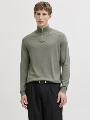 Jack & Jones:JACK&JONES ESSENTIALS JJEEMIL KNIT HALF ZIP NOOS Vetiver | Freewear JJEEMIL KNIT HALF ZIP NOOS - www.freewear.nl - Freewear