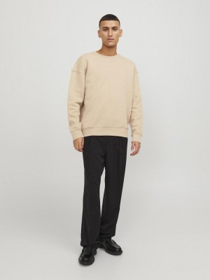 Jack & Jones:JACK&JONES ESSENTIALS JJESTAR BASIC SWEAT CREW NECK NOOS Crockery | Freewear JJESTAR BASIC SWEAT CREW NECK NOOS - www.freewear.nl - Freewear