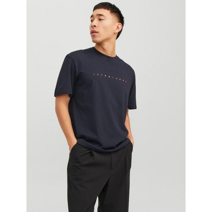 Jack & Jones:JACK&JONES ESSENTIALS JJESTAR JJ TEE SS NOOS Dark Navy | Freewear JJESTAR JJ TEE SS NOOS - www.freewear.nl - Freewear