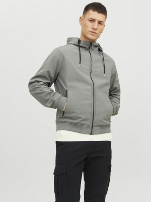 Jack & Jones:JACK&JONES ESSENTIALS JJEBASIC SOFTSHELL HOOD NOOS Sedona Sage | Freewear JJEBASIC SOFTSHELL HOOD NOOS - www.freewear.nl - Freewear