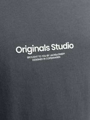 JACK&JONES ORIGINALS JORVESTERBRO TEE SS CREW NECK NOOS Iron Gate | Freewear JORVESTERBRO TEE SS CREW NECK NOOS - www.freewear.nl - Freewear