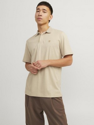 JACK%JONES PREMIUM JPRCCRODNEY SS POLO NOOS Fields Of Rye | Freewear JPRCCRODNEY SS POLO NOOS - www.freewear.nl - Freewear