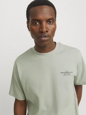JACK%JONES PREMIUM JPRCCCHAD BRANDING SS CREW NECK TEE: Aqua Gray | Freewear JPRCCCHAD BRANDING SS CREW NECK TEE: - www.freewear.nl - Freewear