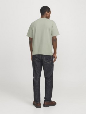 JACK%JONES PREMIUM JPRCCCHAD BRANDING SS CREW NECK TEE: Aqua Gray | Freewear JPRCCCHAD BRANDING SS CREW NECK TEE: - www.freewear.nl - Freewear