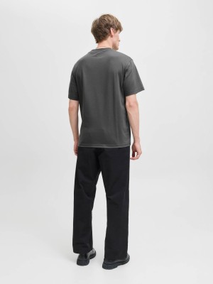 JACK%JONES PREMIUM JPRCCCHAD BRANDING SS CREW NECK TEE: Volcanic Ash | Freewear JPRCCCHAD BRANDING SS CREW NECK TEE: - www.freewear.nl - Freewear