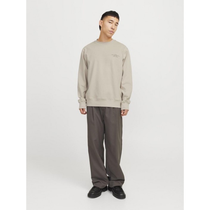 JACK%JONES PREMIUM JPRBLACHAD BRANDING SWEAT CREW NECK: Silver Lining | Freewear JPRBLACHAD BRANDING SWEAT CREW NECK: - www.freewear.nl - Freewear