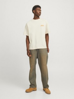 JACK&JONES ORIGINALS JORROXBURY TYPE TEE SS CREW NECK Antique White | Freewear JORROXBURY TYPE TEE SS CREW NECK - www.freewear.nl - Freewear