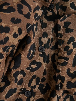 jack JXMIRA VISCOSE SS SHIRT WVN Tigers Eye/LEO | Freewear JXMIRA VISCOSE SS SHIRT WVN - www.freewear.nl - Freewear