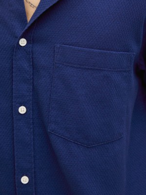 JACK&JONES ORIGINALS JORVARENNA DOBBY SHIRT SS Ocean Cavern | Freewear JORVARENNA DOBBY SHIRT SS - www.freewear.nl - Freewear