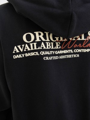 jack en jones boys JORISLINGTON BACK SWEAT HOOD SN JNR Black | Freewear JORISLINGTON BACK SWEAT HOOD SN JNR - www.freewear.nl - Freewear