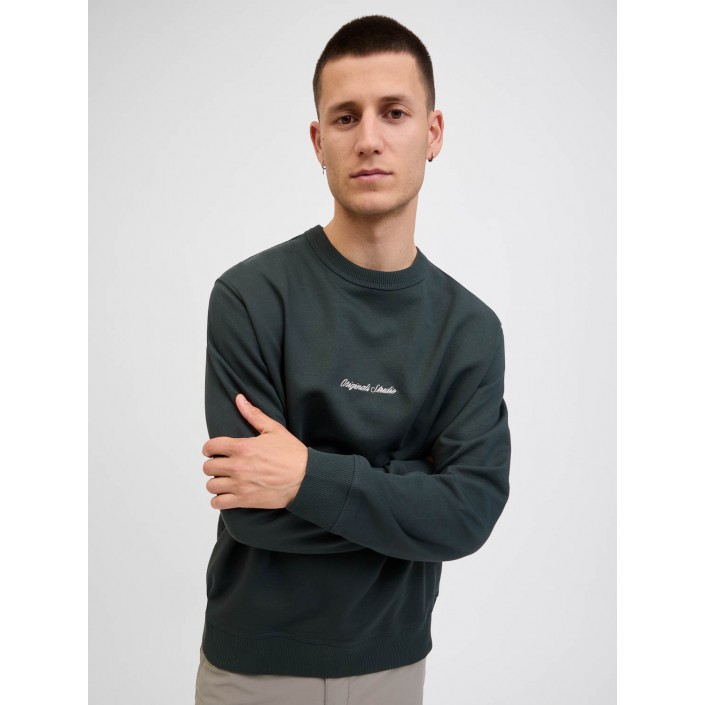 JACK&JONES ORIGINALS JORNORREBRO EMB SWEAT CREW NOOS Forest River | Freewear JORNORREBRO EMB SWEAT CREW NOOS - www.freewear.nl - Freewear