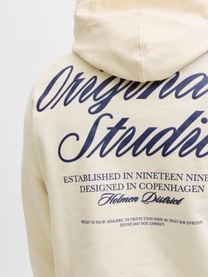 JACK&JONES ORIGINALS JORNORREBRO TYPO BACK SWEAT HOOD SN Antique White | Freewear JORNORREBRO TYPO BACK SWEAT HOOD SN - www.freewear.nl - Freewear